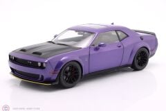 1:18 Solido 2023 Dodge Challenger SRT Hellcat Widebody - lila