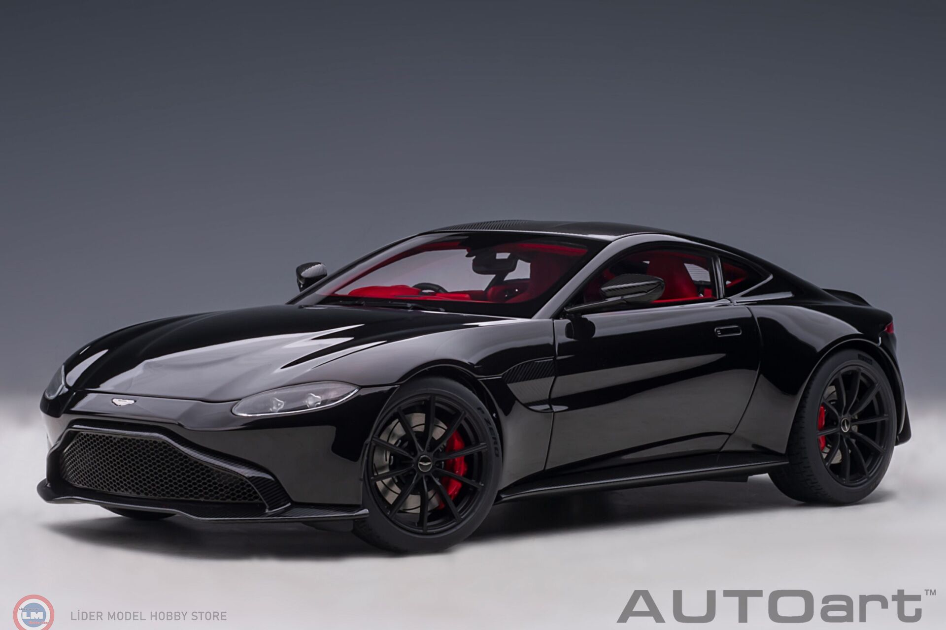 1:18 Autoart 2019 Aston Martin Vanquish