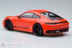 1:18 2019 Porsche 911 (992) Carrera 4S
