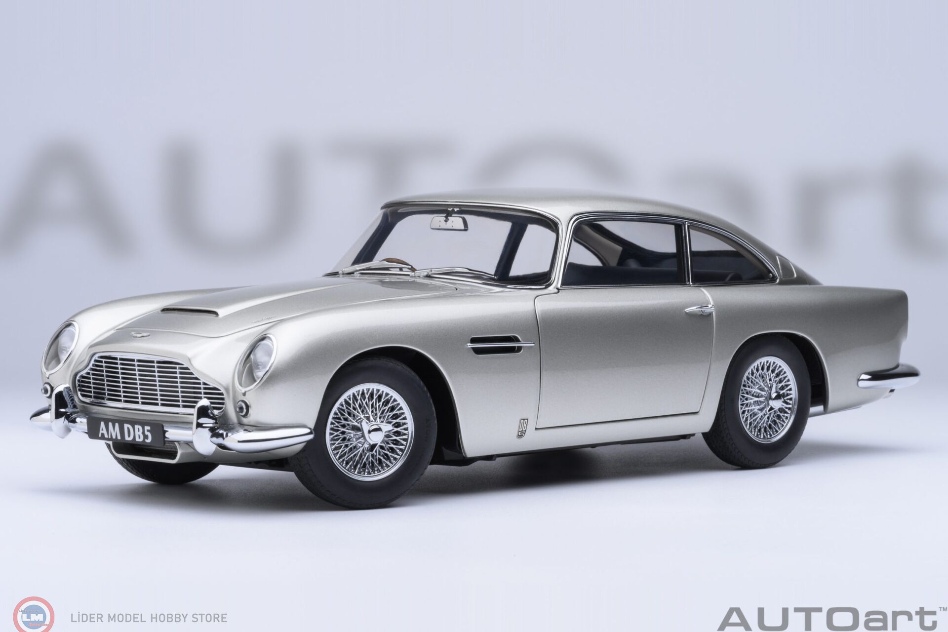 1:18 Autoart 1964 Aston Martin DB5