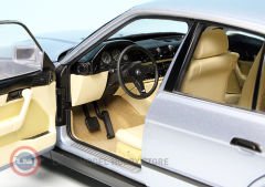 1:18 Minichamps BMW 535i E34 1988 Light Blue