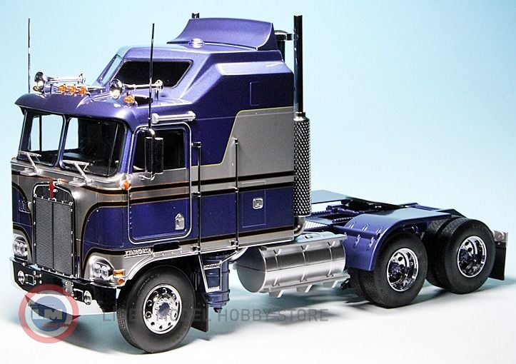 1:18 1976 Kenworth K100 Aerodyne