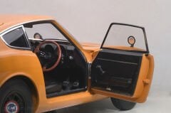 1:18 Autoart 1969 Nissan Fairlady Z432