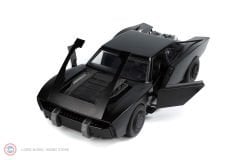 1:18 Jada 2022 Batmobile ve Batman Figür / Işıklı