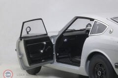 1:18 Autoart 1969 Nissan Fairlady Z432