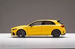 1:18 NZG Mercedes Benz AMG A45 S 4MATIC - 2023