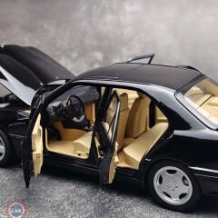 1:18 Norev 1993 Mercedes Benz C36 AMG Obsidian Black