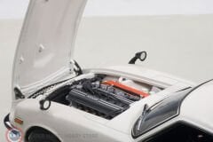1:18 Autoart 1969 Nissan Fairlady Z432