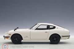 1:18 Autoart 1969 Nissan Fairlady Z432