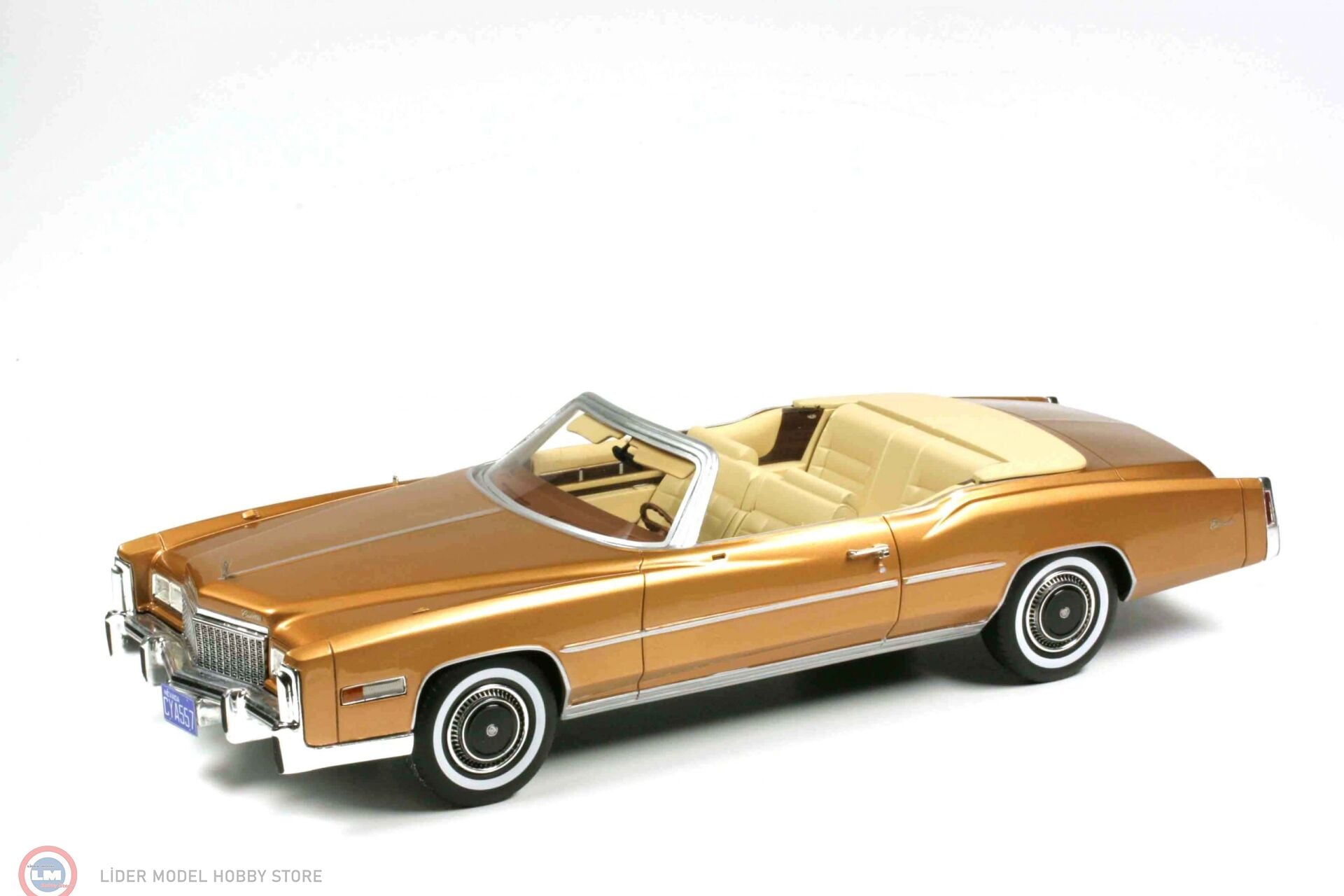 KUSURLU 1:18 BOS Model 1976 Cadillac Eldorado Convertible