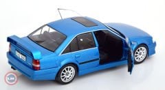 1:24 WhiteBox 1991 Opel Omega Evolution 500