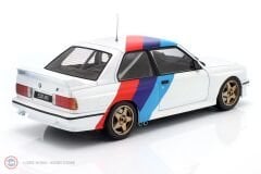 1:24 WhiteBox 1989 BMW M3 (E30)