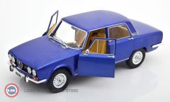 1:18 1971 Alfa Romeo 2000 Berlina