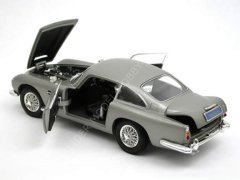 1:18 1965 Aston Martin DB 5  James Bond Casino Royale