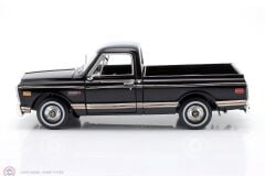 1:18 Highway61  1971 Chevrolet C10 Custom PickUp - black