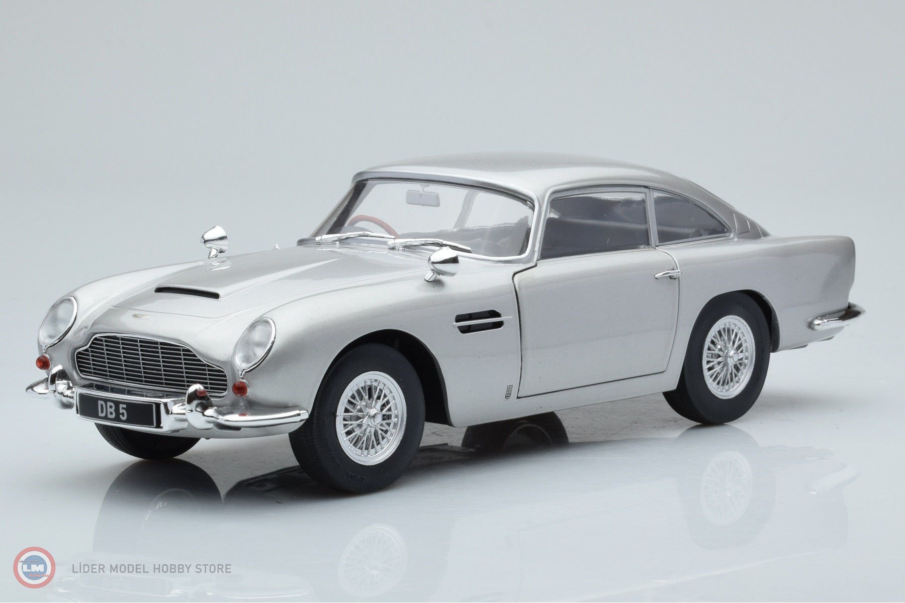 1:18 Solido 1964 Aston Martin DB5