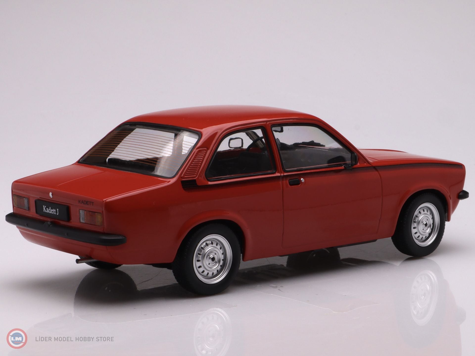 Modèle Réduit 1:18 Opel Kadett C Junior 1976 Rouge/noir - KK
