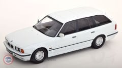 1:18 1996 BMW 5-series Touring E34