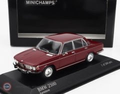 1:43 Minichamps 1968 BMW 2500 (E3)