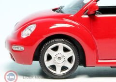 1:43 Maxichamps 1998 Volkswagen NEW BEETLE