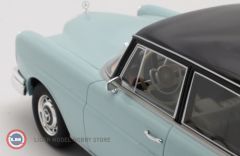 1:18 1959 Mercedes Benz 220SE W111