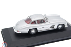 1:43 Atlas 1954 Mercedes Benz 300 SL Gullwing W198 - silver