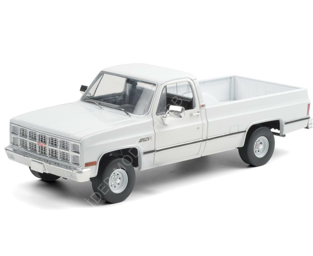 1:18 1982 GMC K-2500 Sierra Grande Wideside