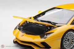 1:18 2017 Lamborghini Aventador S (New Giallo Orion)