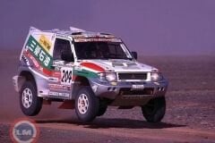 1:43 Atlas 1998 Mitsubishi Pajero #204 / Shogun Evolution Rallye Paris Dakar