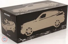 1:18 Minichamps 2023 BMW XM Green Grey
