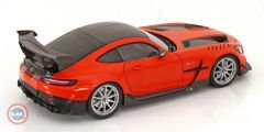 1:18 Minichamps 2021 Mercedes Benz AMG GT BLACK SERIES