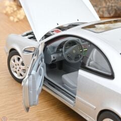 1:18 Norev 2000 Mercedes Benz CLK C208 Brillant Silver
