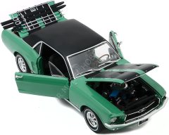 1:18 Greenlight  1967 Ford Mustang Coupe SKI Country