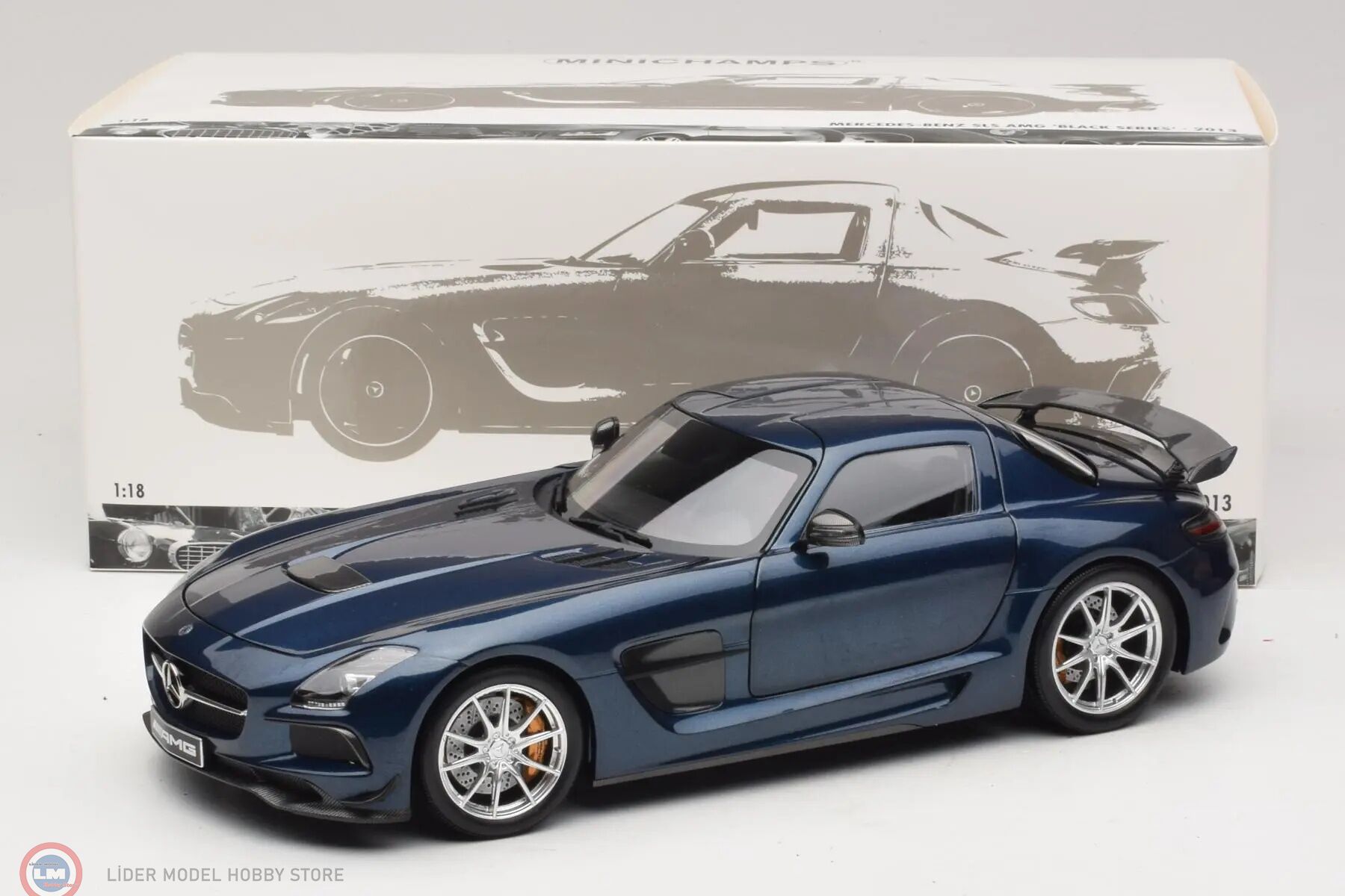 Minichamps - 1:18 Minichamps 2013 Mercedes Benz SLS AMG BLACK