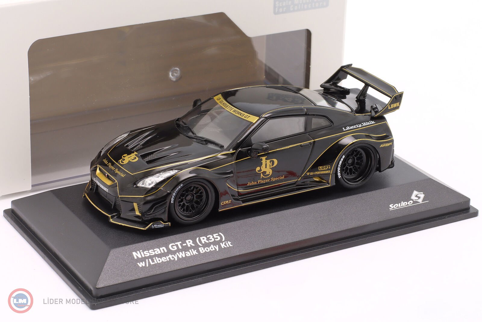 1:43 2016 Nissan GTR-R (R35)