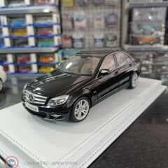 KUTUSUZ | 1:18 Autoart Mercedes Benz C Class W204 Limousine Avantgarde Black