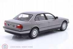 1:18 KK Scale 1994 BMW 740i E38