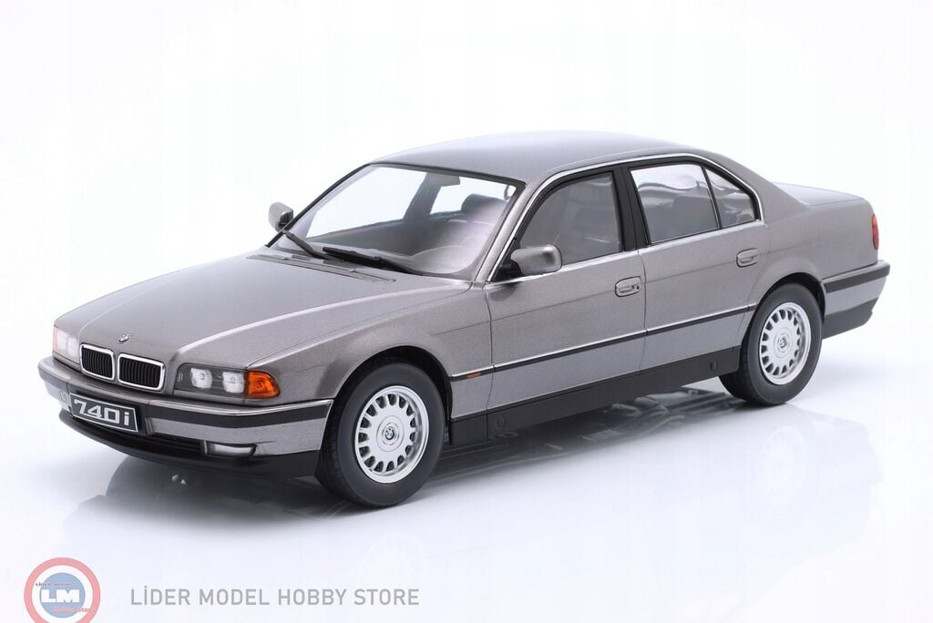 1:18 KK Scale 1994 BMW 740i E38