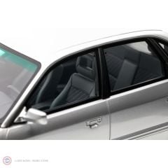1:18 OTTO 1993 Audi S4 C4 4.2 V8