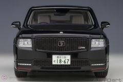 1:18 Toyota Century GRMN - black