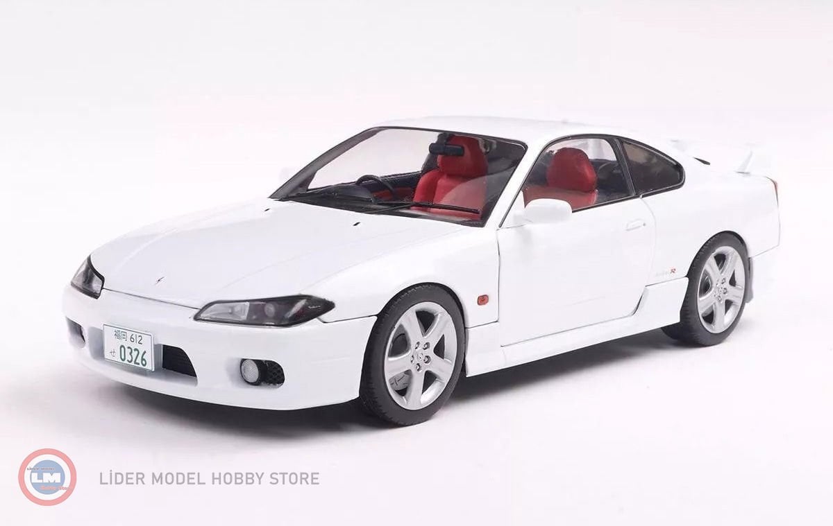 1:18 Solido 1999 Nissan Silvia S15 SPEC-R Aero - Aspen White