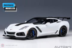 1:18 2019 Chevrolet Corvette C7 ZR1 Beyaz