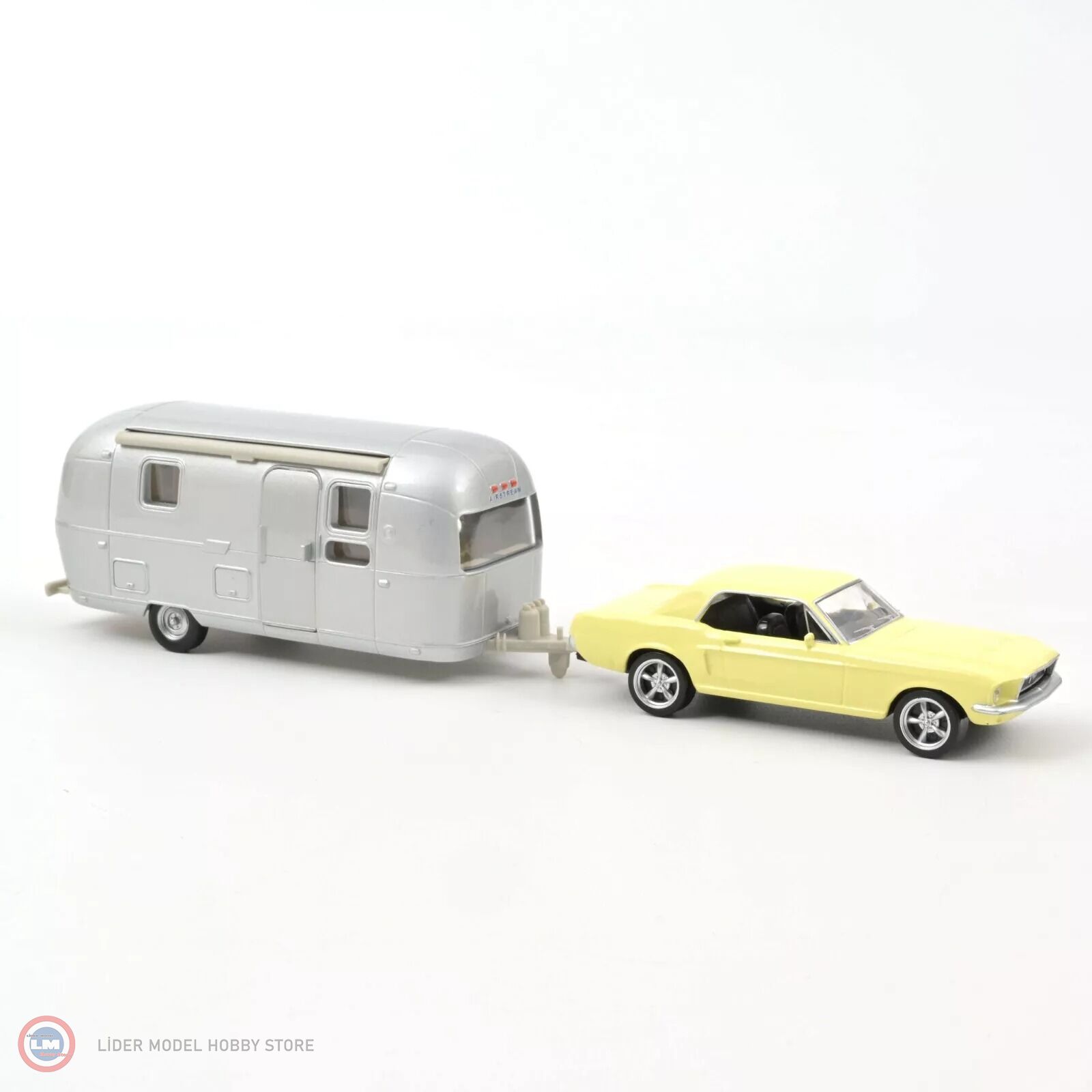 1:43 Norev 1968 Ford Mustang - Airstream Caravan JET CAR