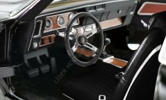1:18 1971 Oldsmobile Cutlass SX Rocket 455