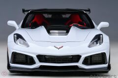 1:18 2019 Chevrolet Corvette C7 ZR1 Gri