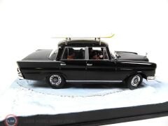 1:43 Atlas 1956 Mercedes Benz 220S W111