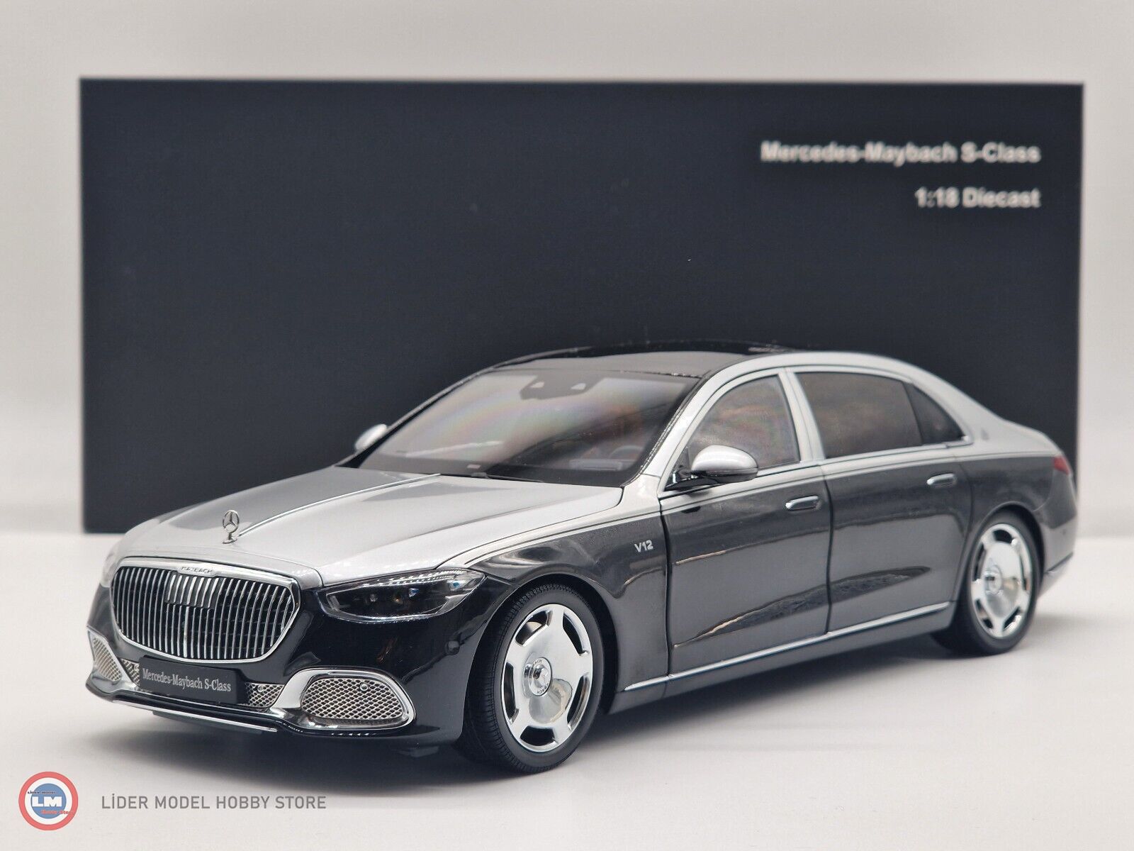 1:18 Almost Real 2021 MERCEDES-MAYBACH-S-CLASS- Hightech Silver/Obsidian Black