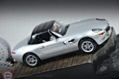 1:43 Atlas BMW Z8  The World is NOT Enough