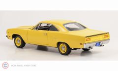 1:18 1970 Plymouth Road Runner - Lemon Twist with Black Interior