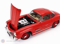 1:18 Schuco 1954 Mercedes Benz 300SL COUPE (W198) GULLWING